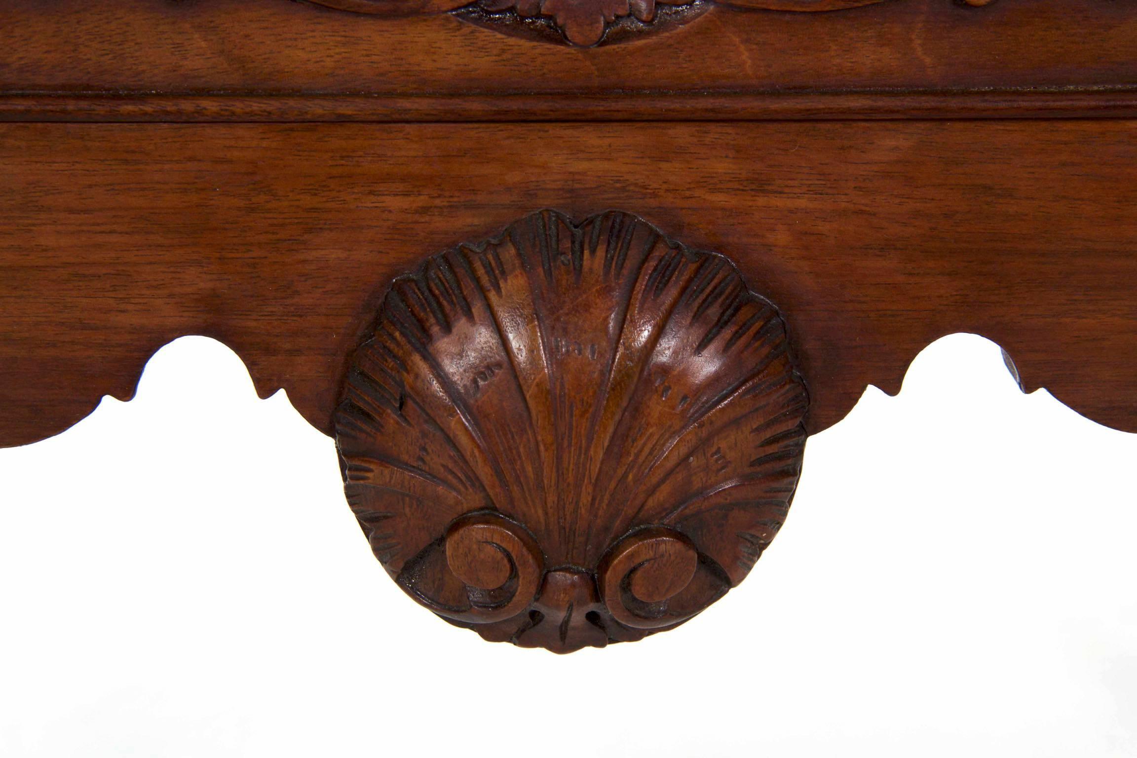 Chippendale Style Carved Mahogany Antique Lowboy Chest of Drawers, 20th Century 3