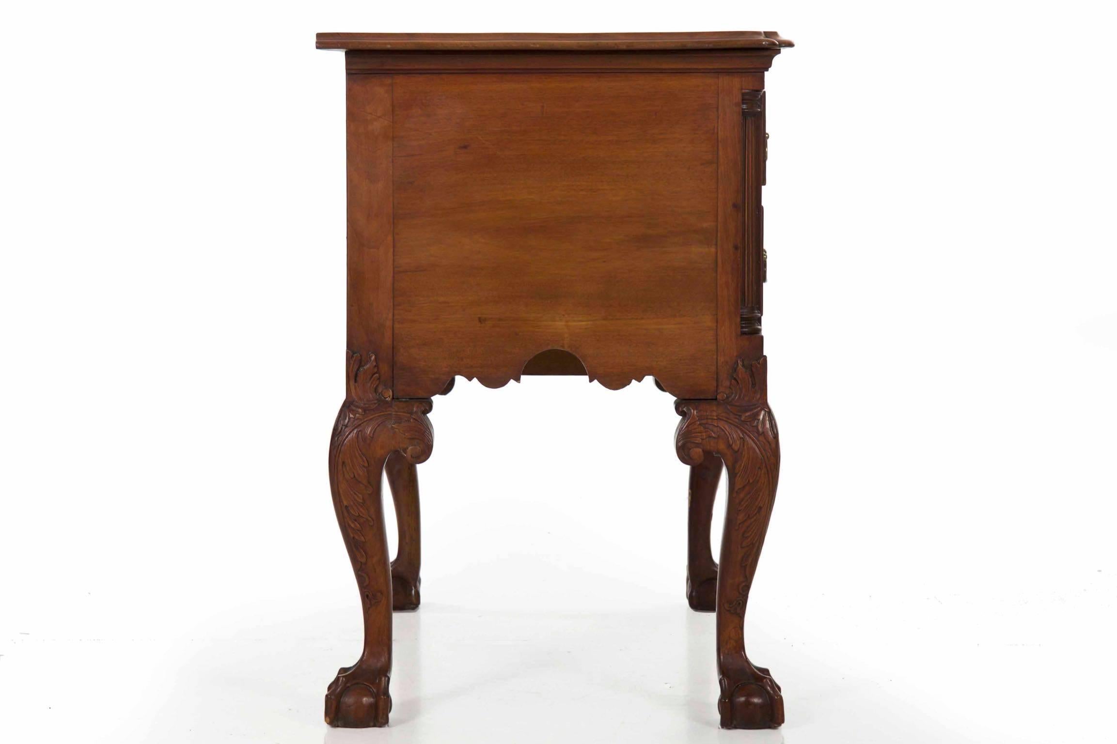 Chippendale Style Carved Mahogany Antique Lowboy Chest of Drawers, 20th Century 8