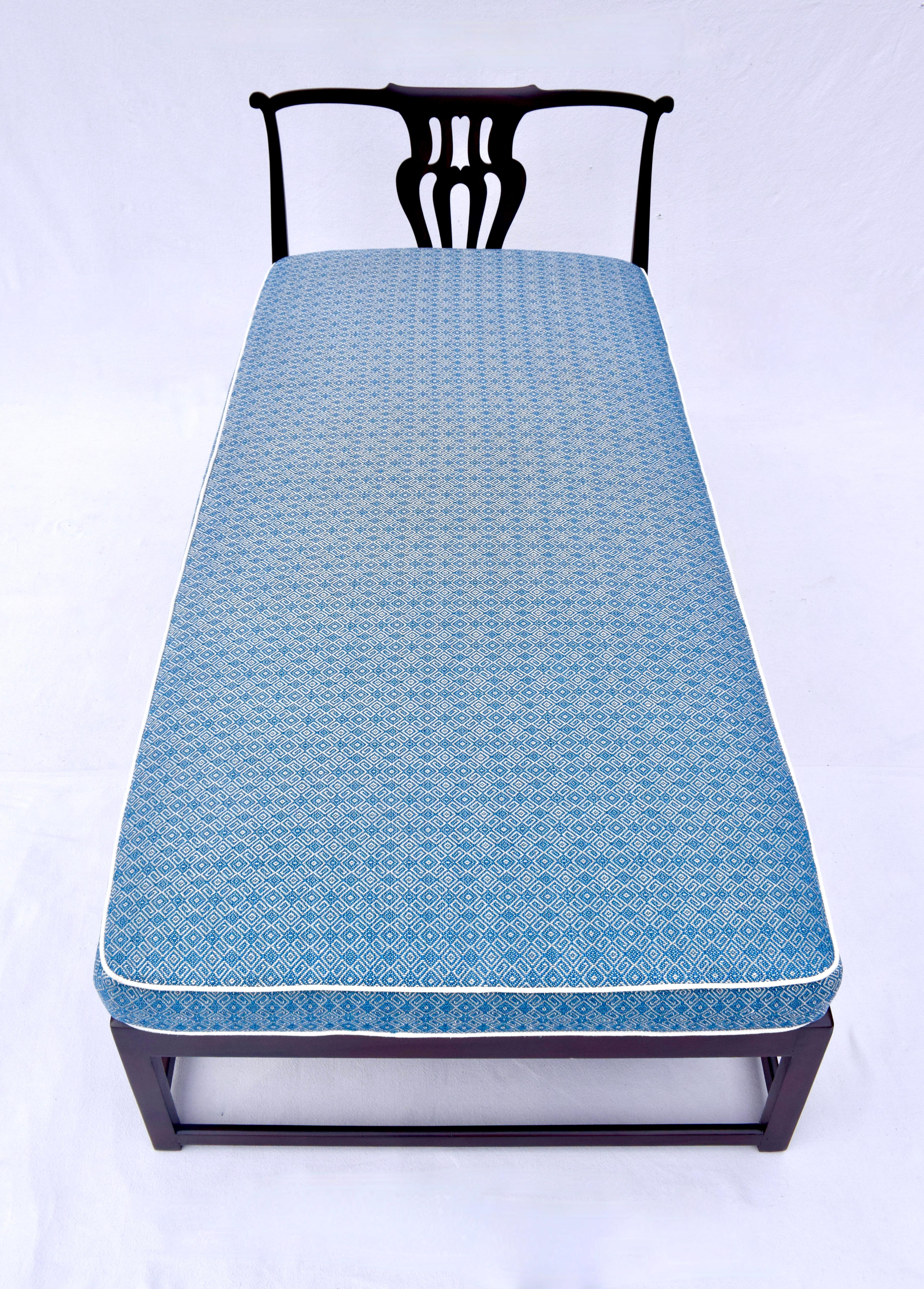 Chaise-Tagesbett im Chippendale-Stil (Gewebt) im Angebot