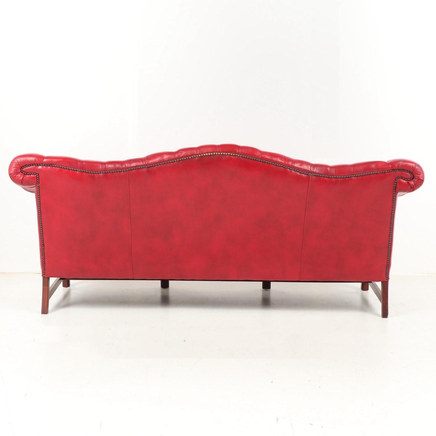 Chippendale-Stil Chesterfield-Sofa (Chinese Chippendale) im Angebot