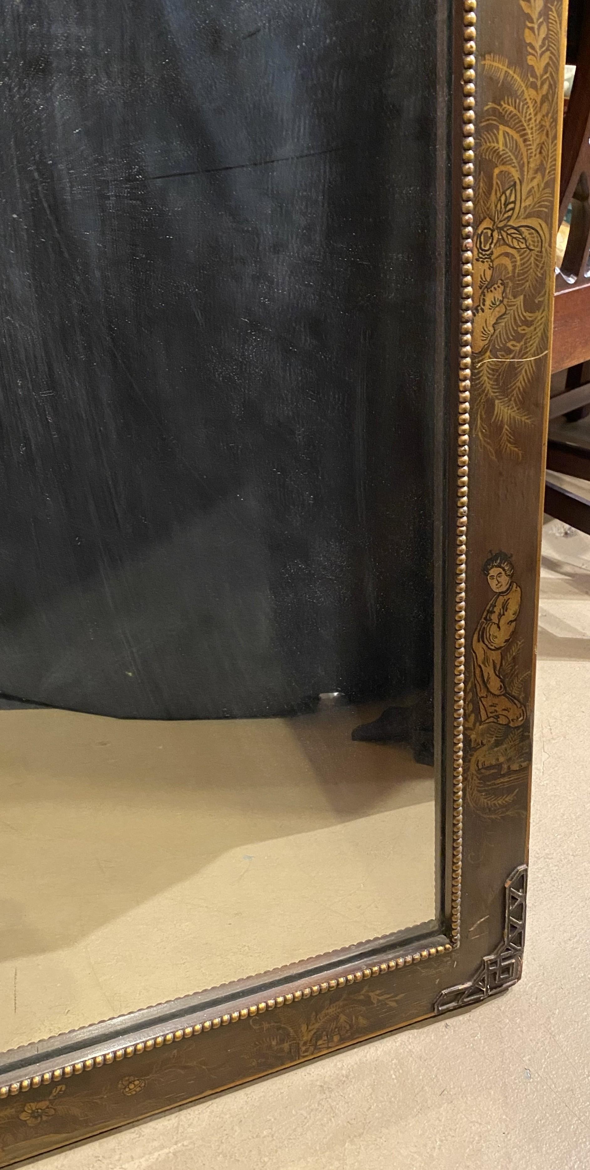 Miroir chinoiserie de style Chippendale en bois dur teinté doré à la feuille Bon état - En vente à Milford, NH