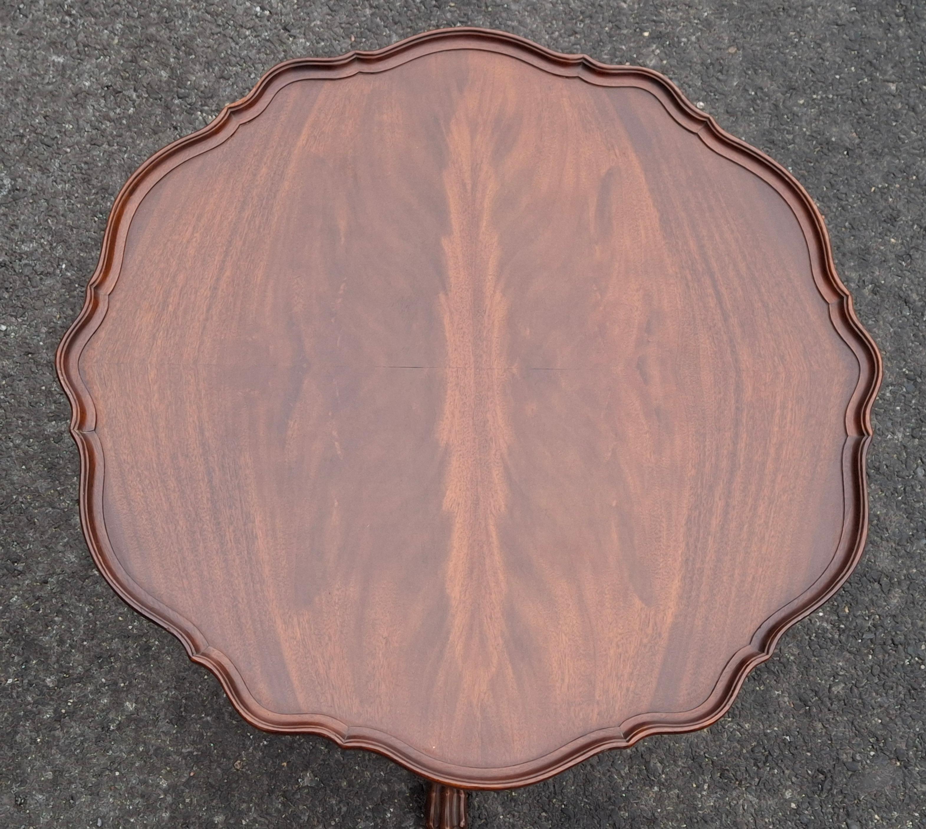 Carved Chippendale Style Crotch Mahogany Low Center Table or Coffee Table For Sale