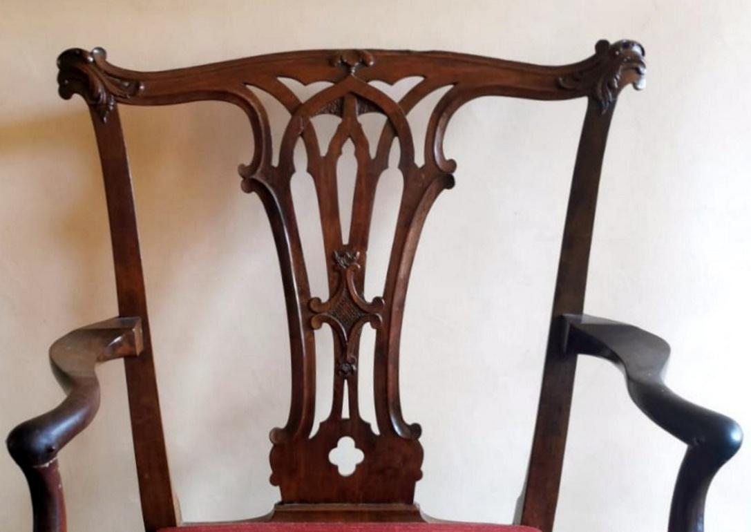 Englischer Stuhl im Chippendale-Stil „Antique Master“ mit Armlehnen im Angebot 1