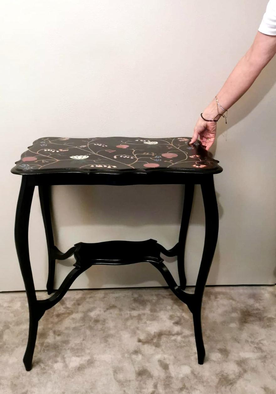 Chippendale Style English Ebonized Wood Tea Table With Painted Top For Sale 14