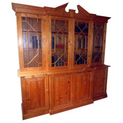 Chippendale Style English Pine Breakfront /Bookcase