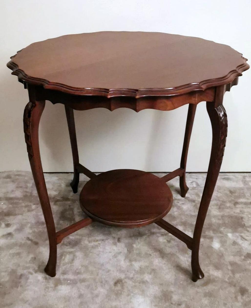 We kindly suggest you read the whole description, because with it we try to give you detailed technical and historical information to guarantee the authenticity of our objects.
Peculiar and elegant coffee table made of Sapele wood of the best