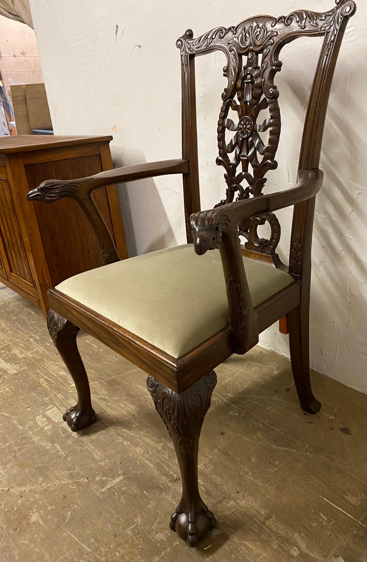 Handgeschnitzter Sessel im Chippendale-Stil, um 1900 (20. Jahrhundert) im Angebot