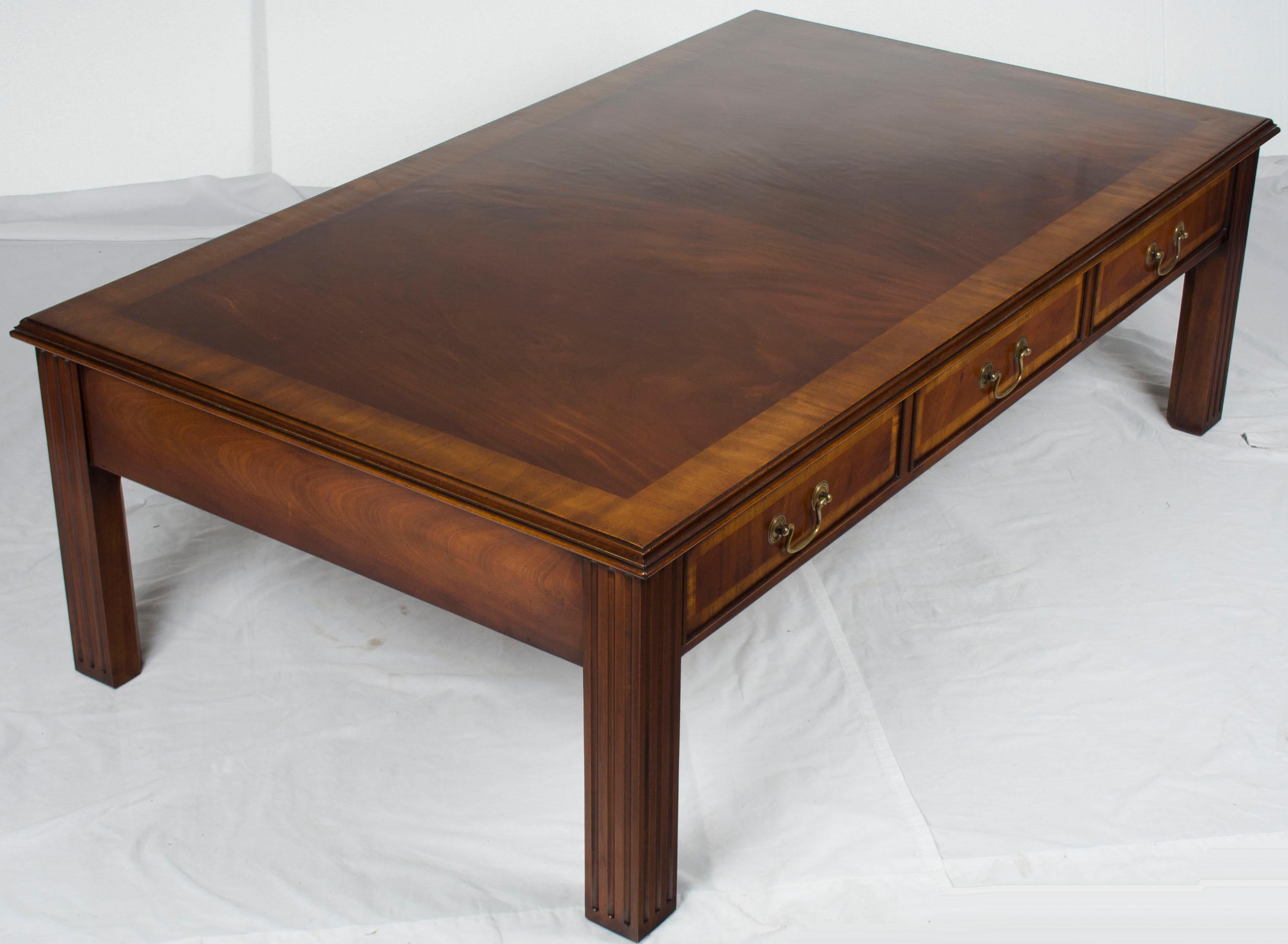 Chippendale Style Large Mahogany Coffee Cocktail Table For Sale 1