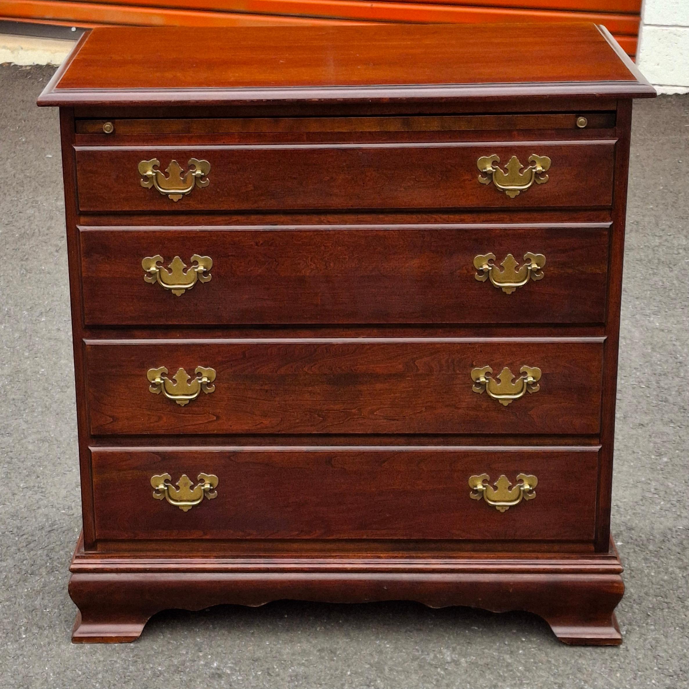 Chippendale Style Mahogany Bachelor Chest with Pull Out Tray Secretary For Sale 1