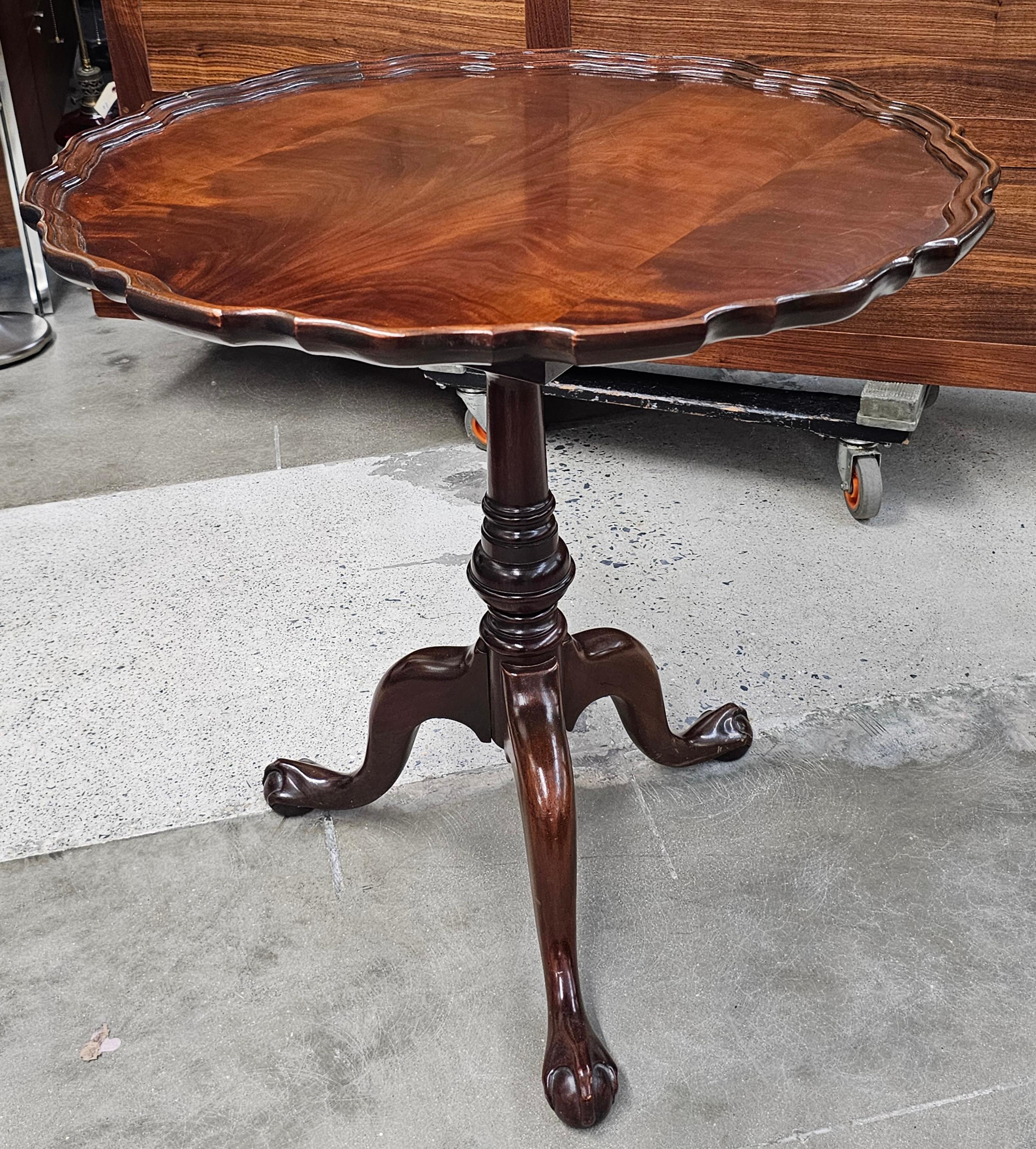 Chippendale Style Mahogany Bird Cage Spinning Tilt Top Tea Table For Sale 4