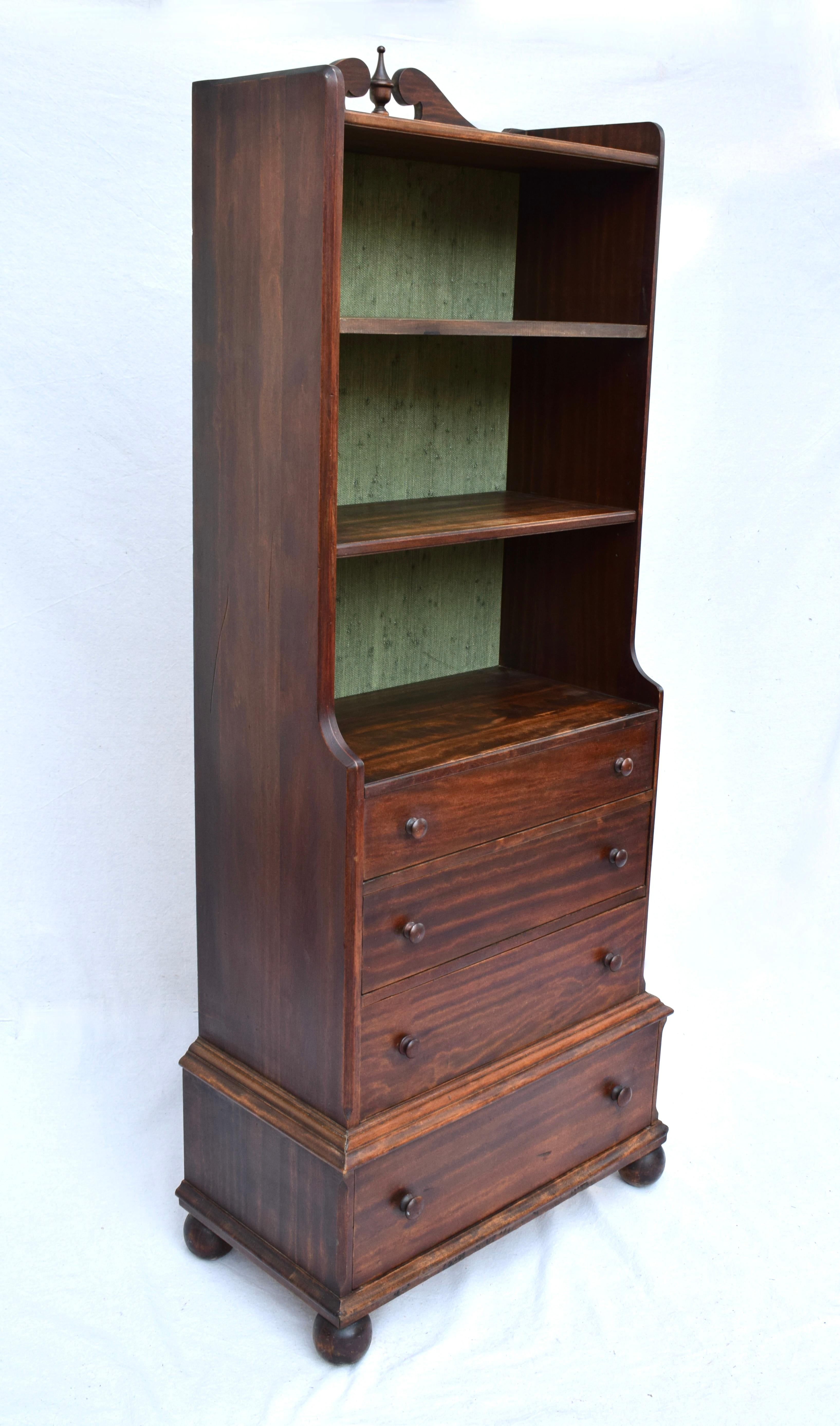 20th Century Chippendale Style Mahogany Bookcase With Cannonball Feet For Sale