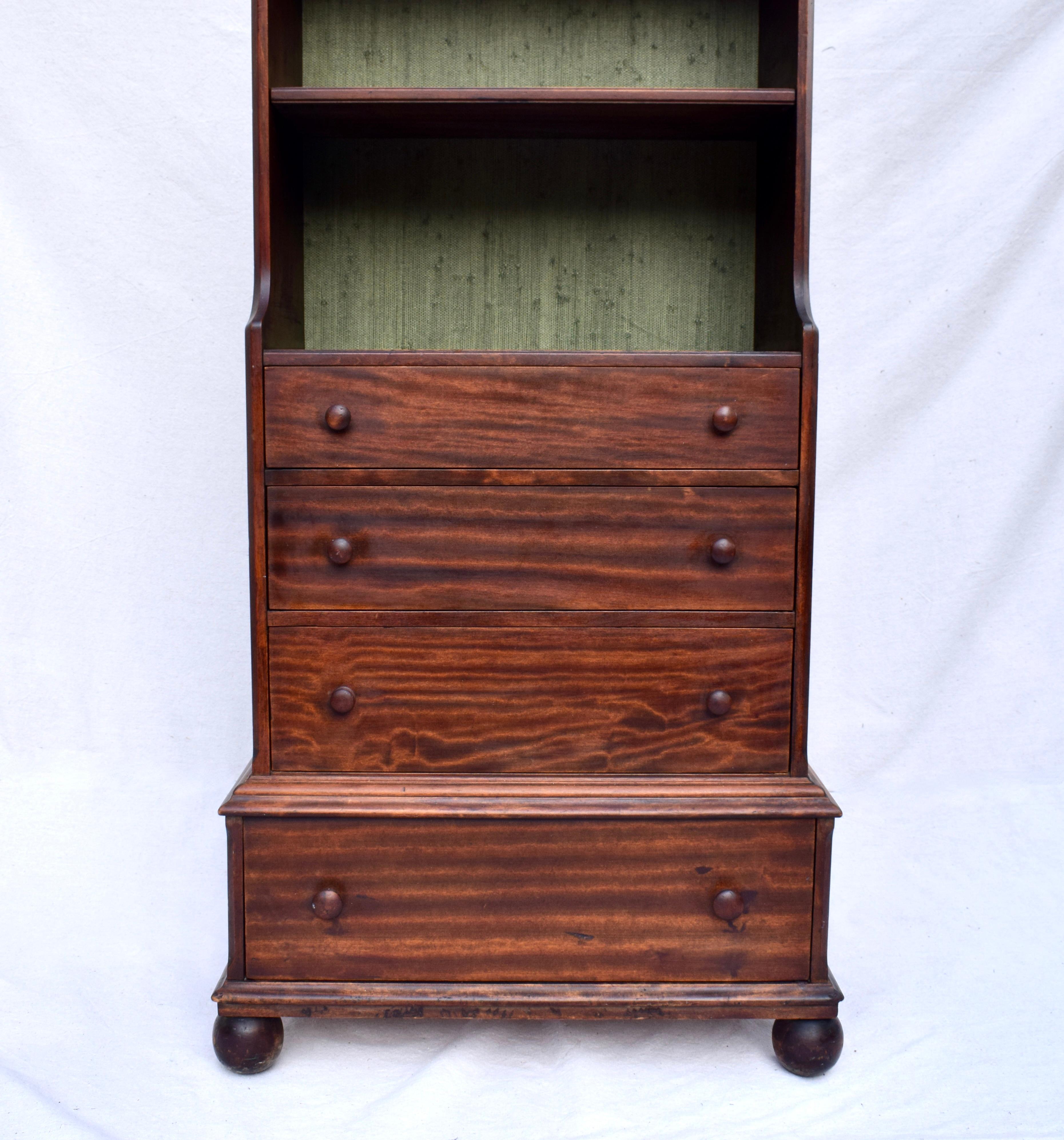 Chippendale Style Mahogany Bookcase With Cannonball Feet For Sale 1