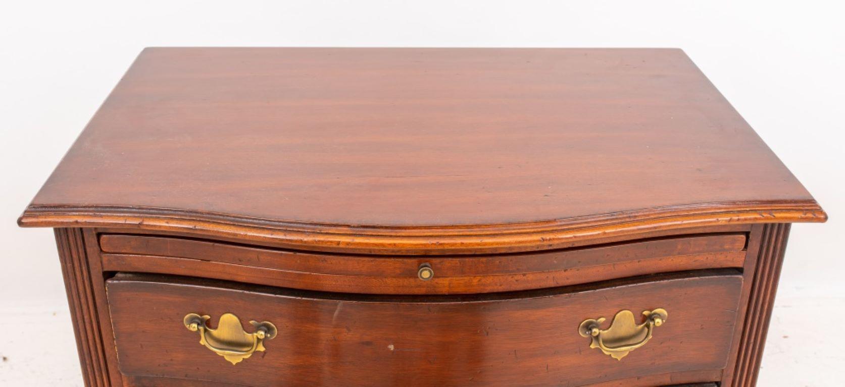 Chippendale Style Mahogany Chest of Drawers 3