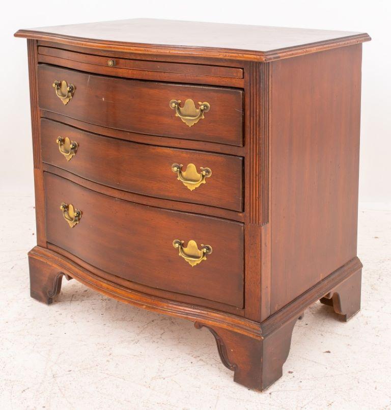 Chippendale Style Mahogany Chest of Drawers 4