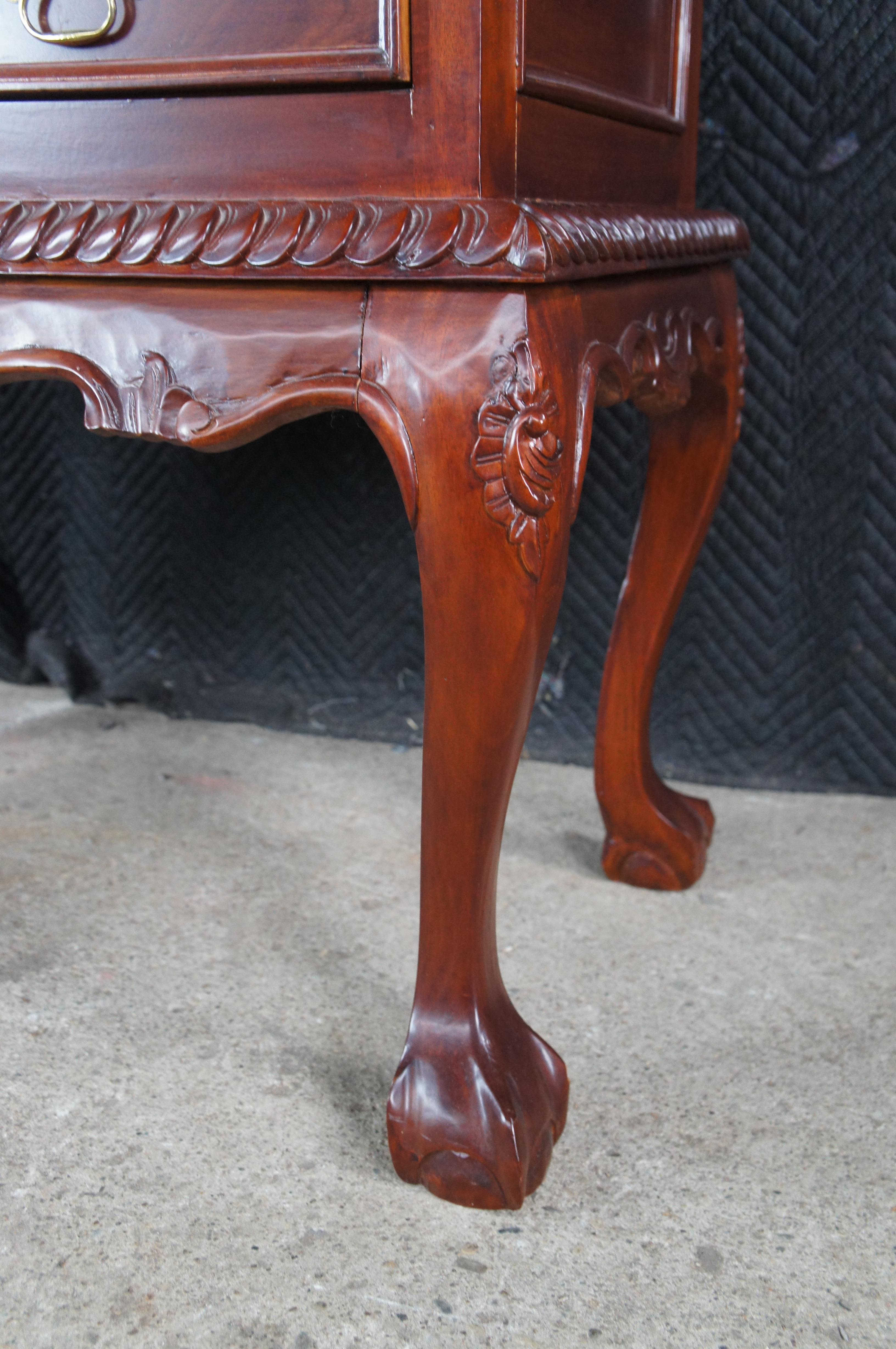 Vetrinetta per porcellane in stile Chippendale in mogano Libreria Curio Ball and Claw 76