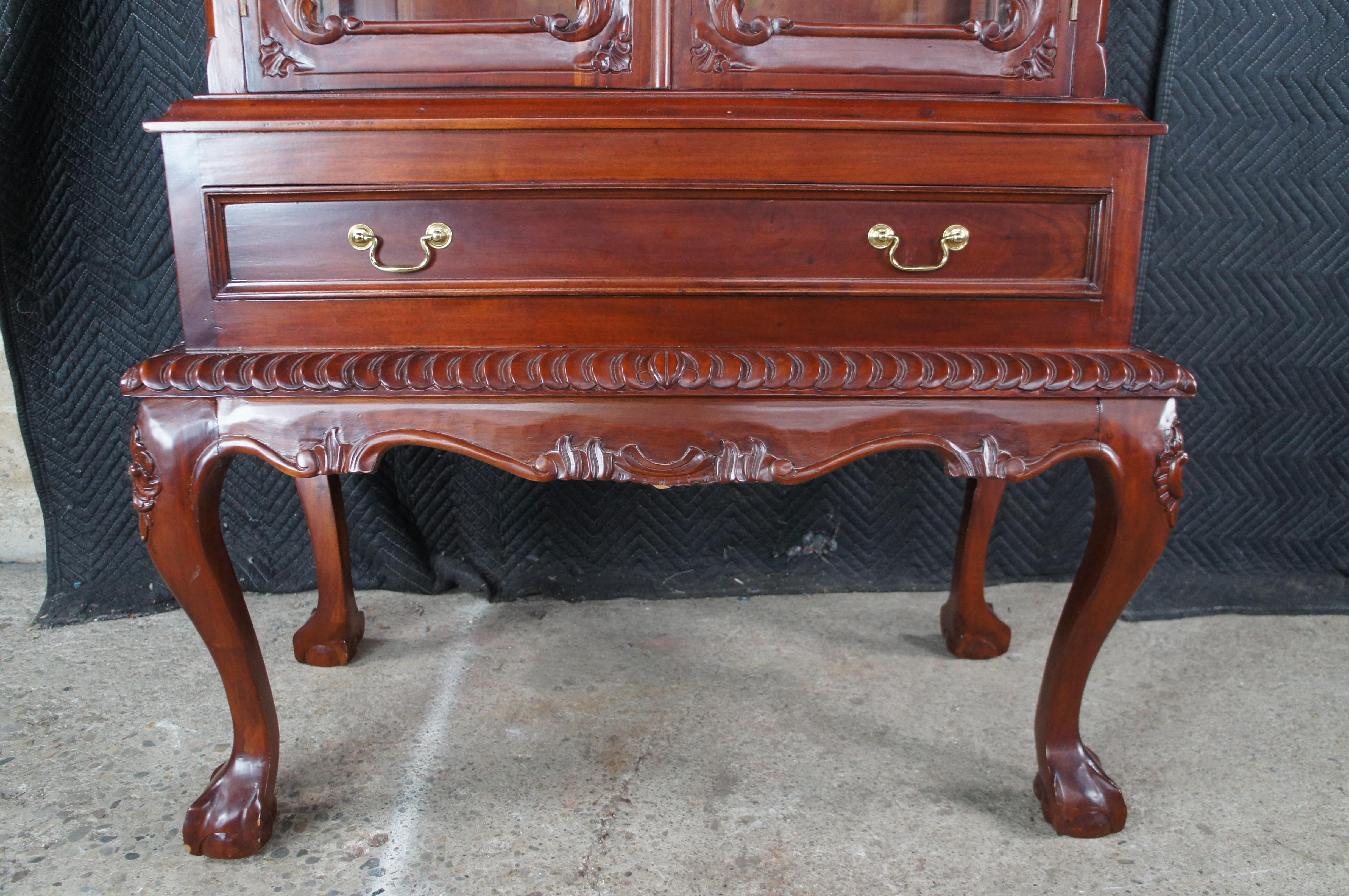Vetrinetta per porcellane in stile Chippendale in mogano Libreria Curio Ball and Claw 76