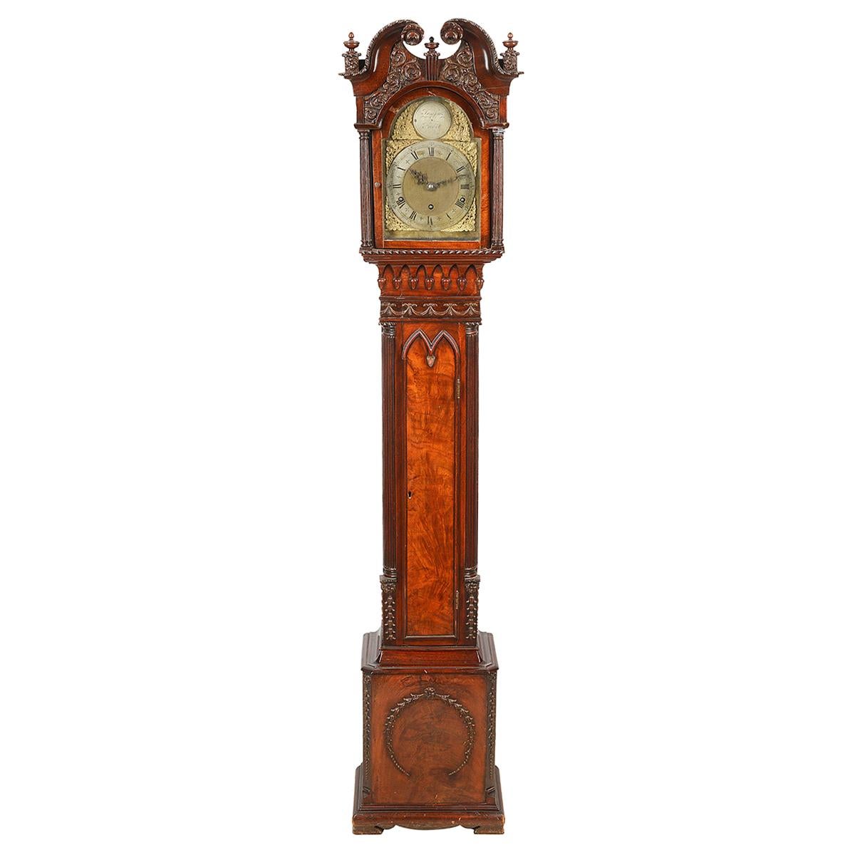 Mahagoni-Grandmother-Uhr im Chippendale-Stil, spätes 19. Jahrhundert