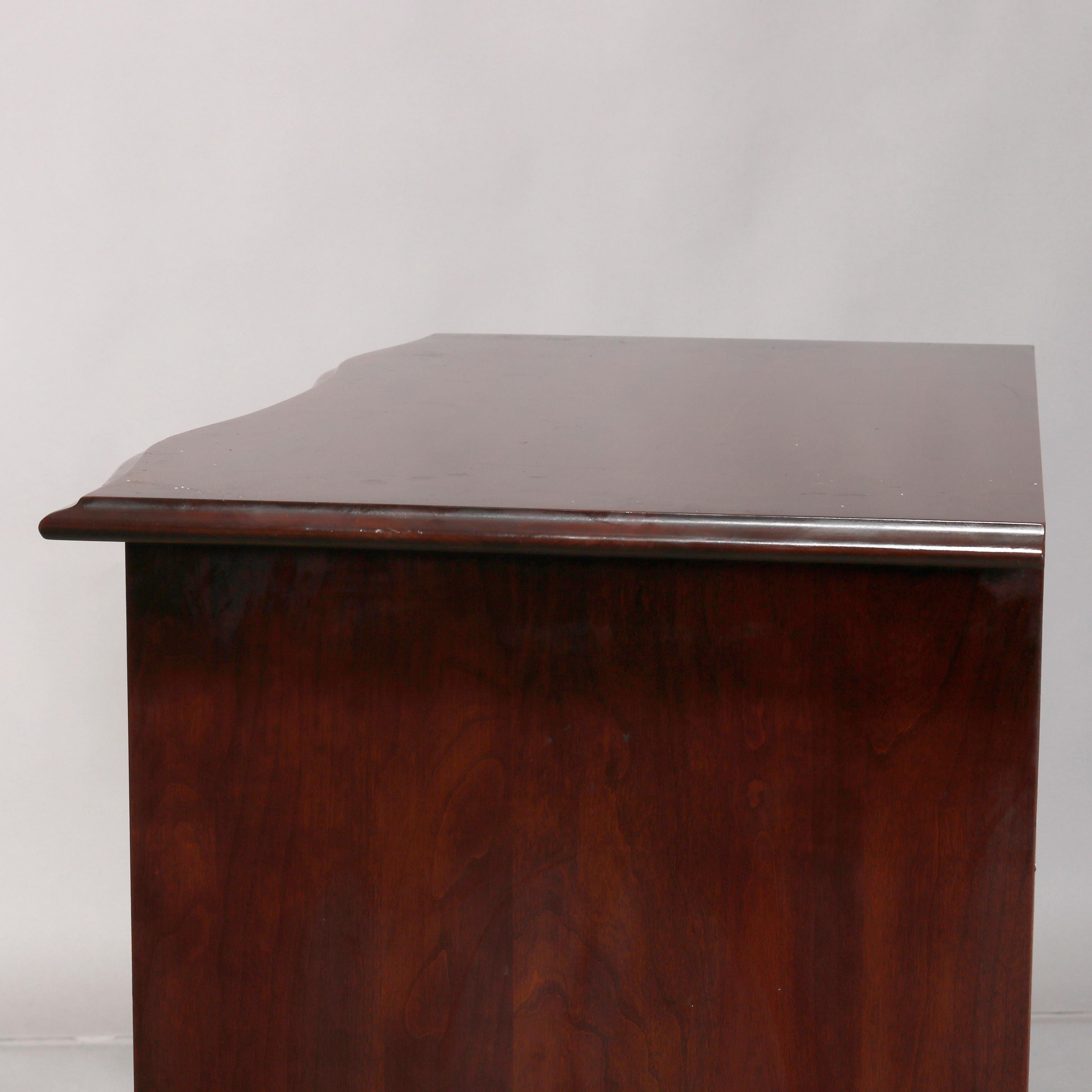 Chippendale Style Mahogany Serpentine Chest By Stratton Private Collection, 20thC 6