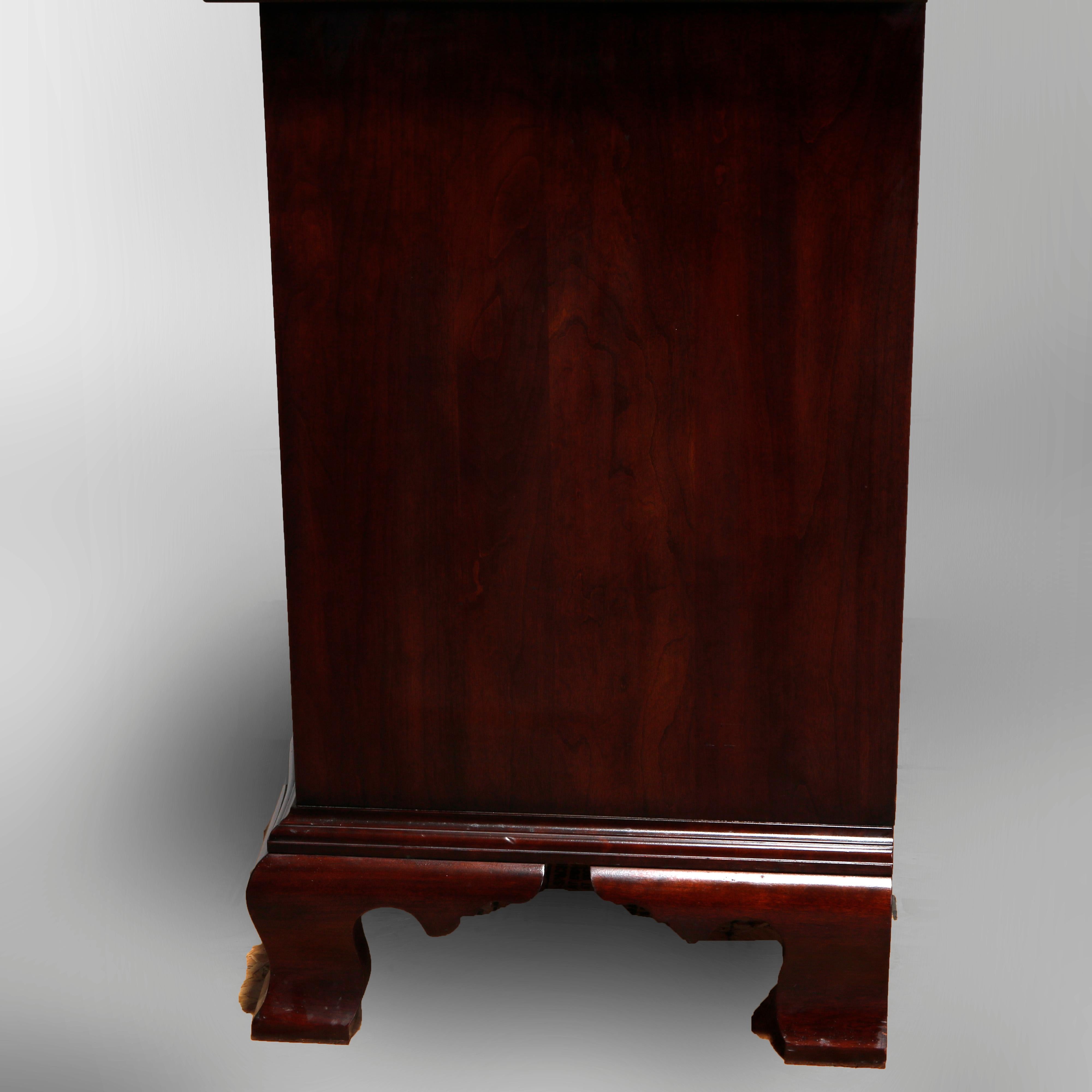 Chippendale Style Mahogany Serpentine Chest By Stratton Private Collection, 20thC 1