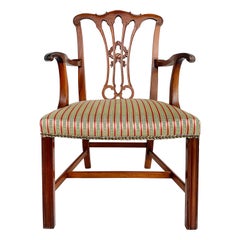 Sillón con Respaldo de Lamas de Caoba Estilo Chippendale y Cojín de Asiento Tapizado
