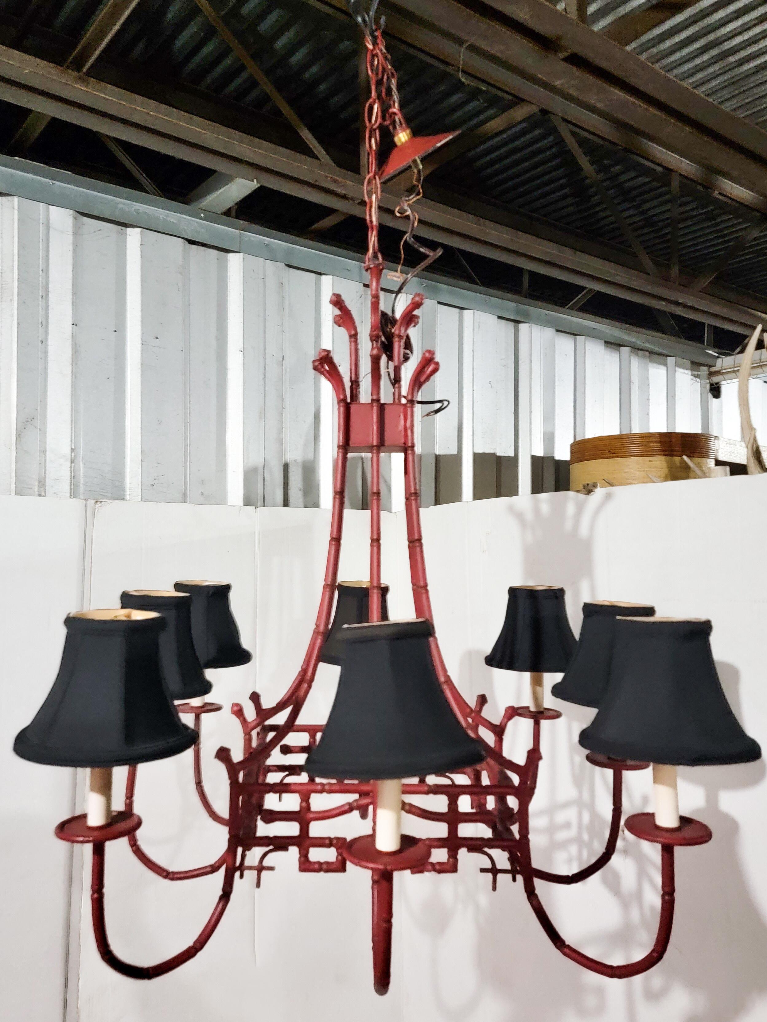 Chippendale Style Red Tole Painted Faux Bamboo Pagoda Chandelier, 8 Arm In Good Condition In Kennesaw, GA