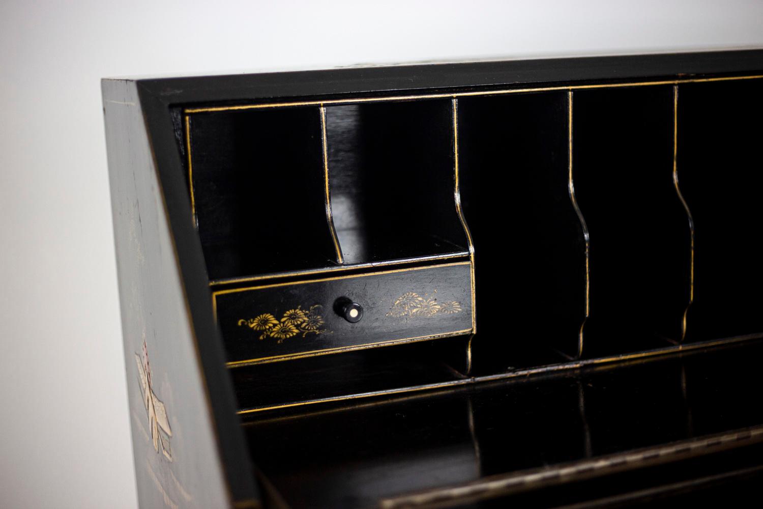Chippendale Style Slant Top Desk in Black Lacquered Wood, circa 1900 1