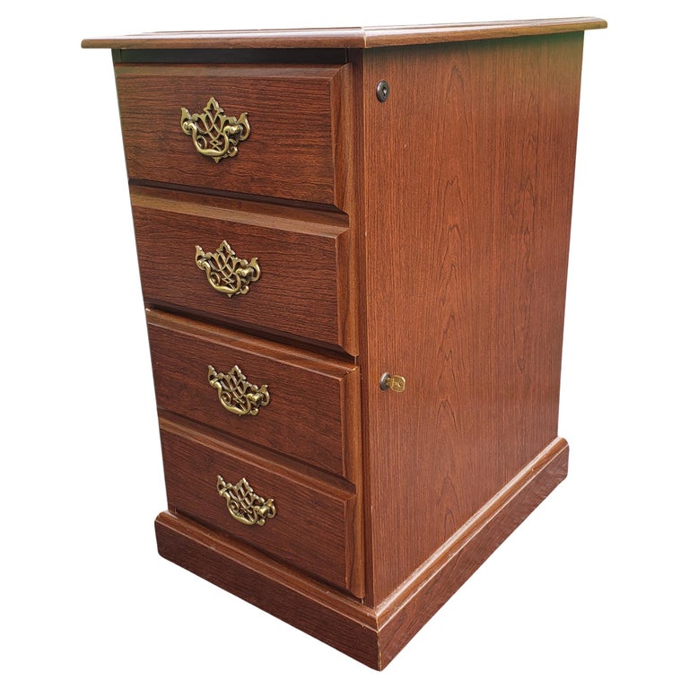 Woodwork Chippendale Style Two-Drawer Executive Locking Filing Cabinet For Sale