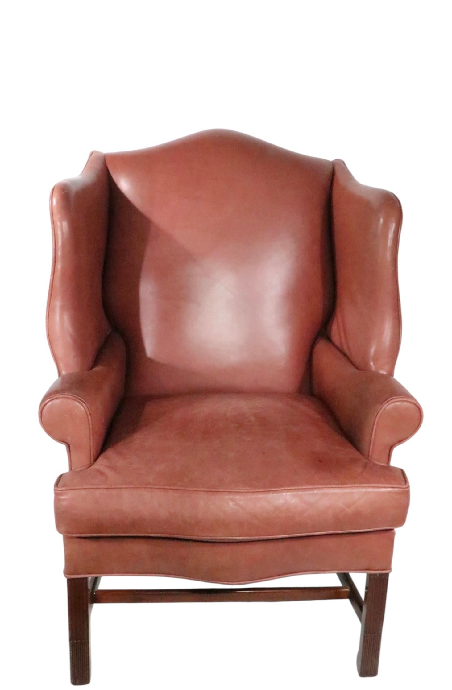 Ohrensessel im Chippendale-Stil von Leathercraft Inc. im Angebot 5