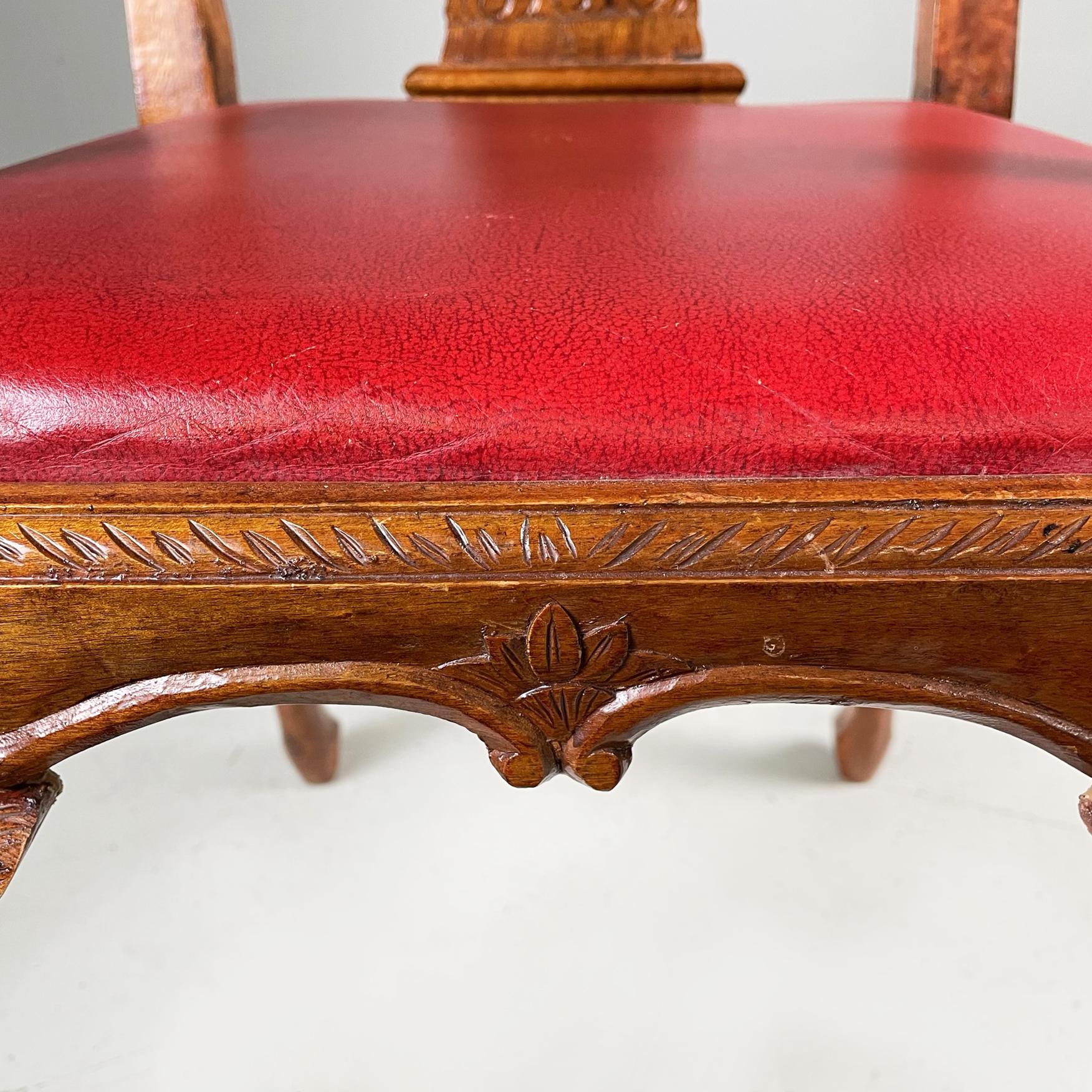 Chaises en bois de style Chippendale avec cuir rouge, début des années 1900 en vente 3