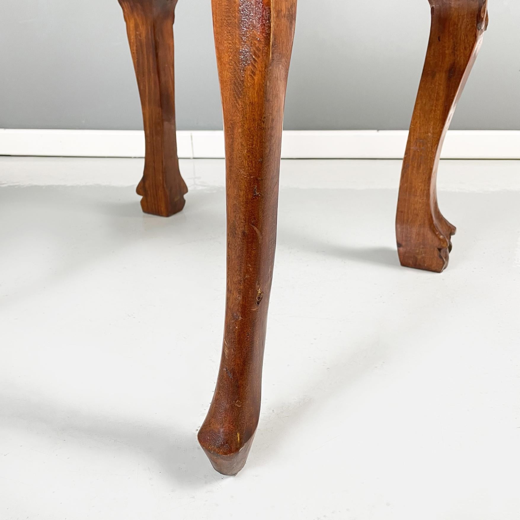 Chaises en bois de style Chippendale avec cuir rouge, début des années 1900 en vente 9
