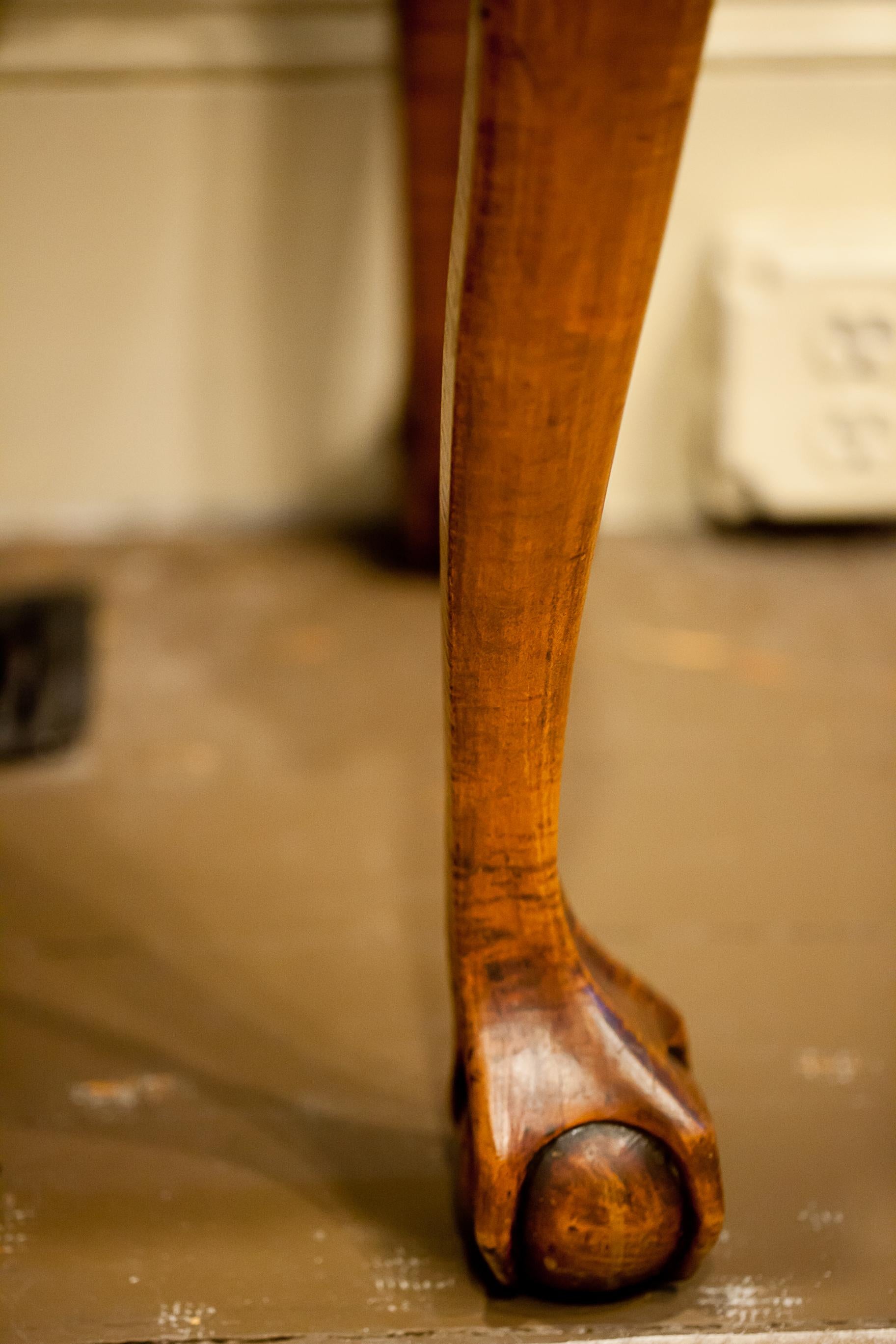 Chippendale Tiger Maple Lowboy/Server, America, circa 1770 12