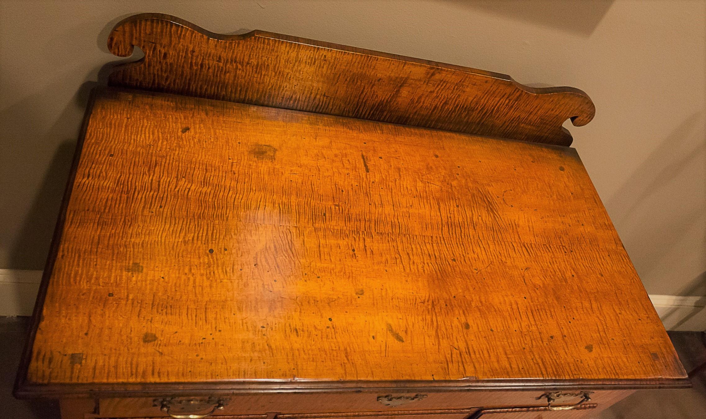 Chippendale Tiger Maple Lowboy/Server, America, circa 1770 1