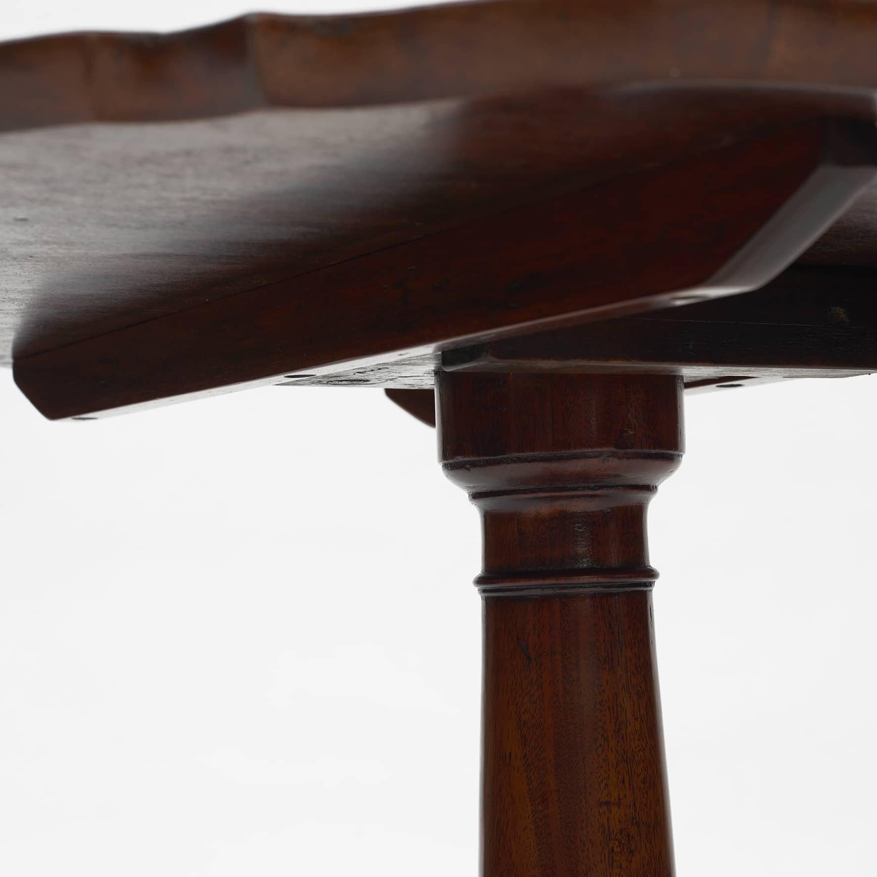 Chippendale Tilt-Top Table, England, 1750-1770 In Good Condition For Sale In Kastrup, DK