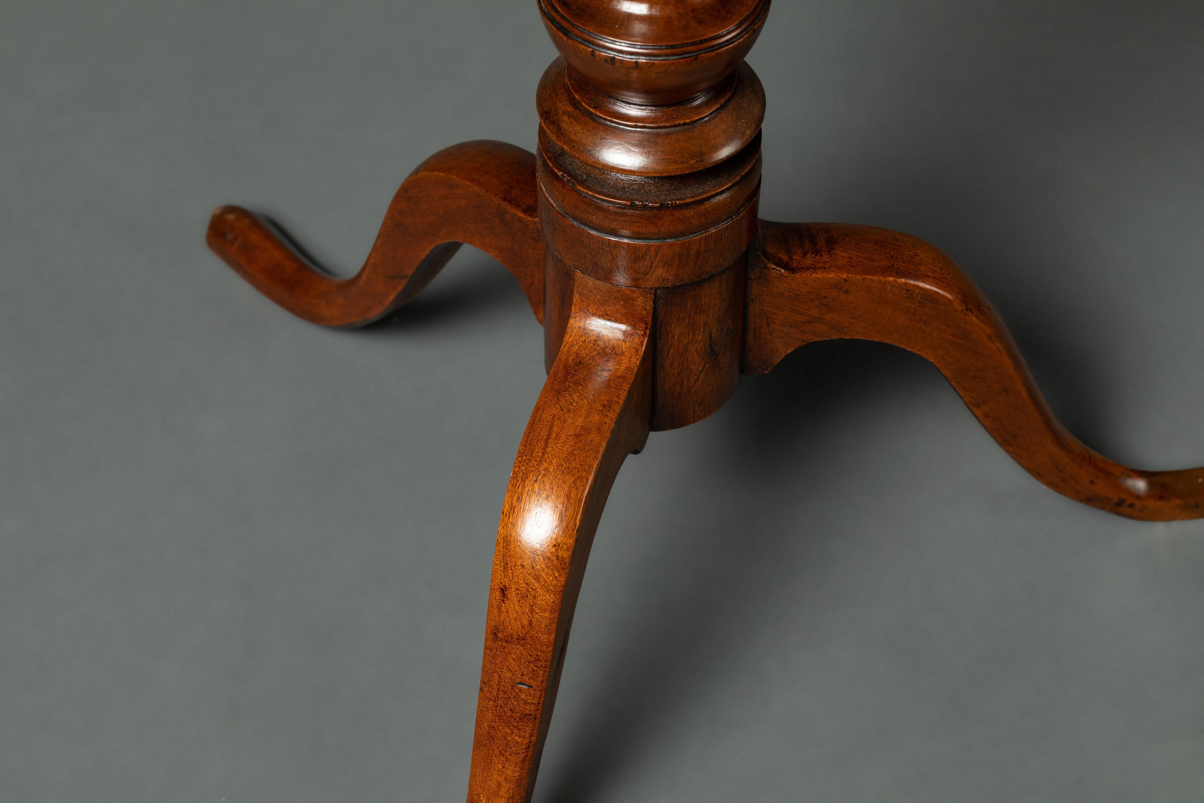 Chippendale Walnut and Mahogany Tripod Table For Sale 2