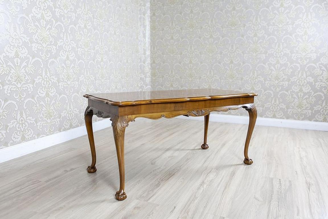 European Chippendale Walnut Coffee Table from the Early 20th Century Finished in Shellac For Sale