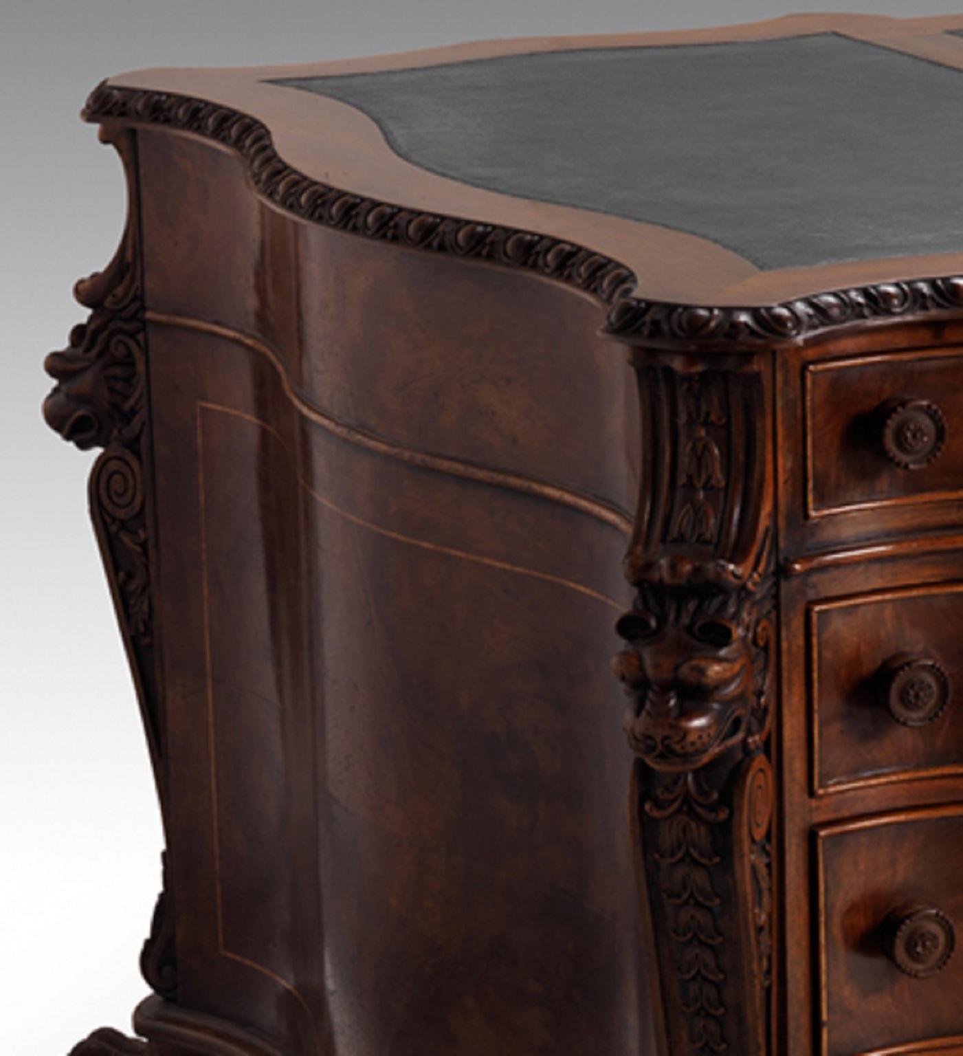 Chippendale Walnut Desk In New Condition For Sale In Sturminster Marshall, Dorset