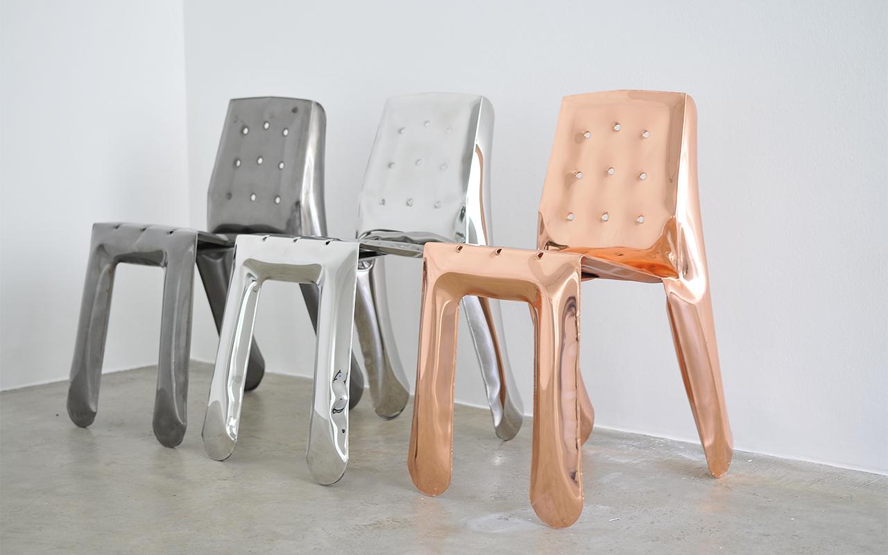 Chippensteel 0.5 Chair in Copper 'limited edition' by Zieta
Dimensions: D 60 x W 41 x H 78 cm 
Material: Copper.

About

A development of the limited edition Chippensteel 0.5 chair available in new colors. It still offers a unique material