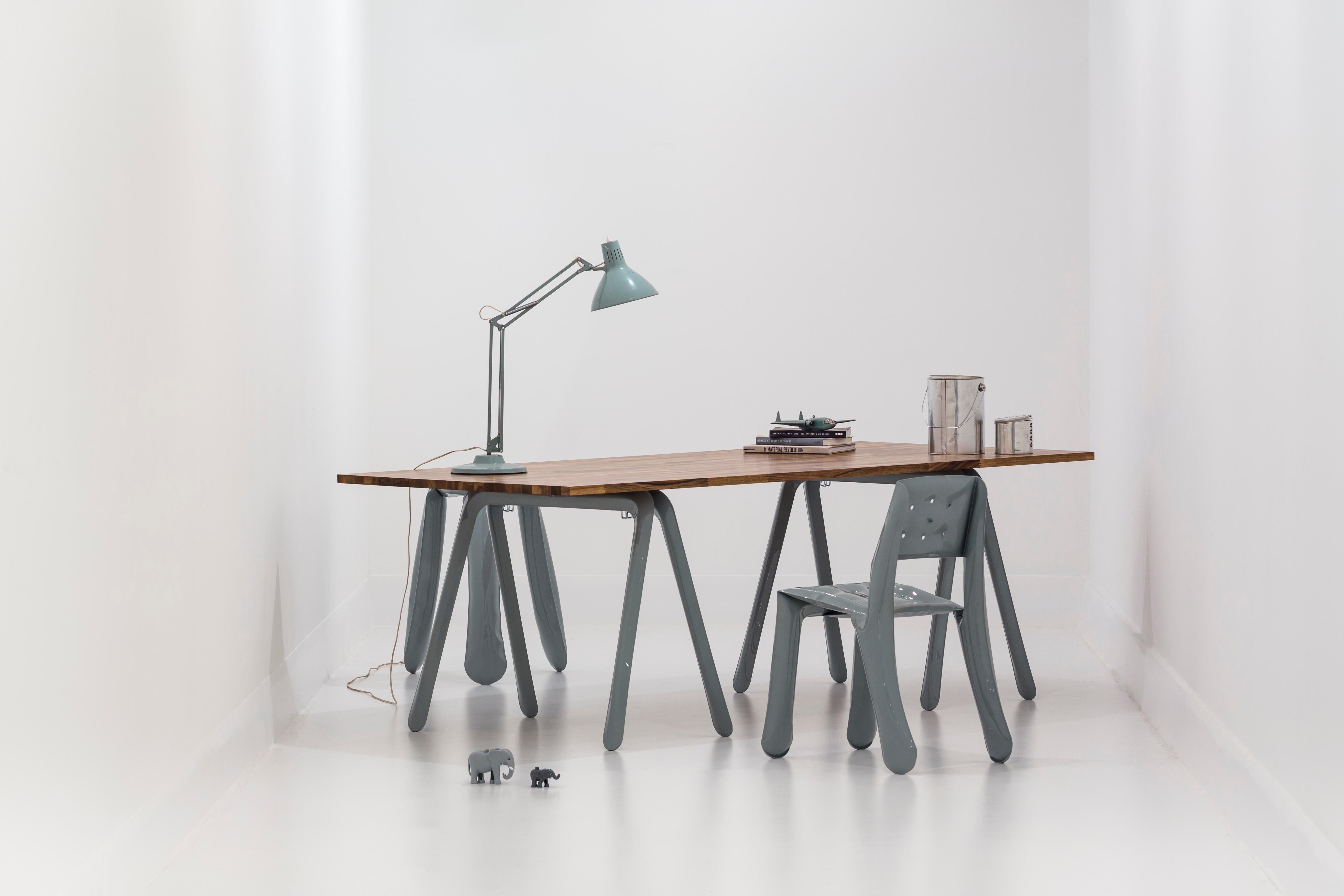 Polonais Siège Chippensteel 0,5 en acier au carbone de couleur bleu-gris poli par Zieta en vente