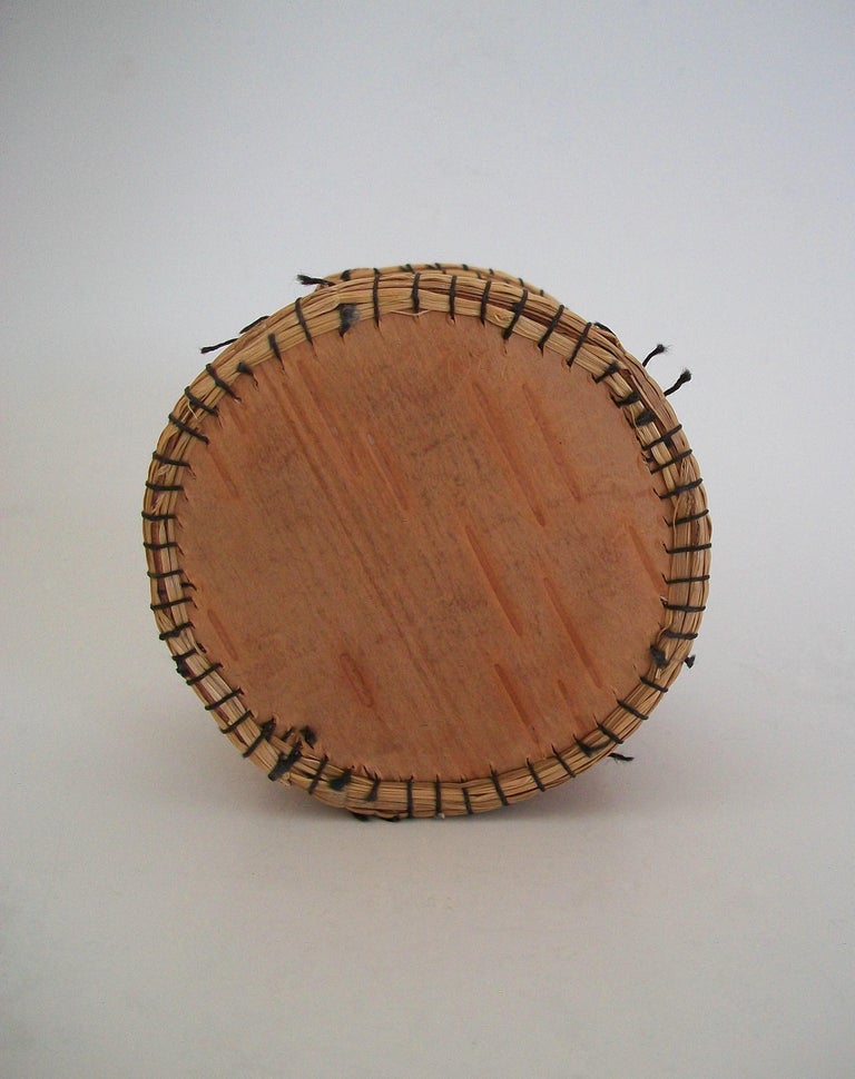 Chippewa Birch Bark, Quills and Sweetgrass Box with Tulip Canada