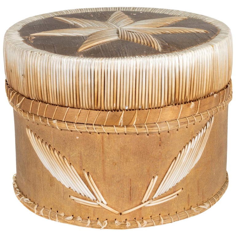 Chippewa Quilled Birch Bark Basket For Sale at 1stDibs