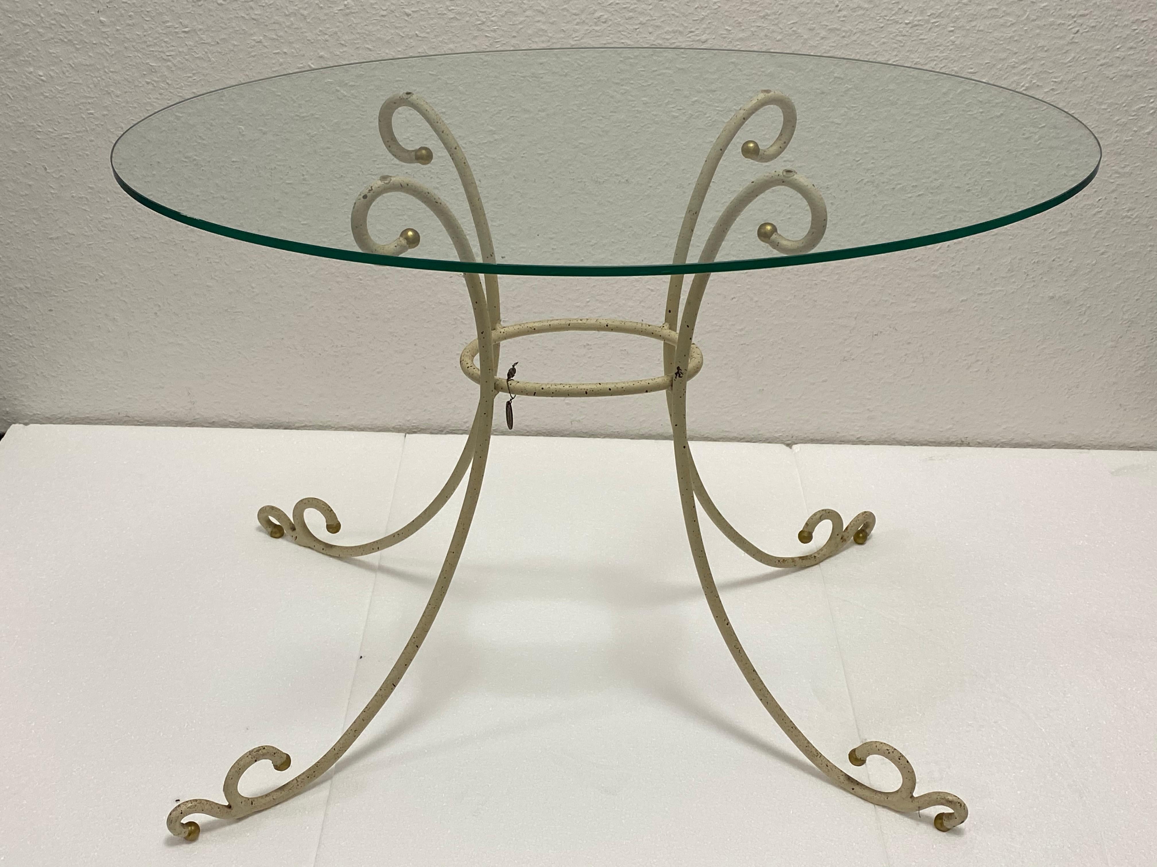 Chippy White Iron and Glass Console Table Entry or Living Room Furniture In Good Condition For Sale In Nuernberg, DE