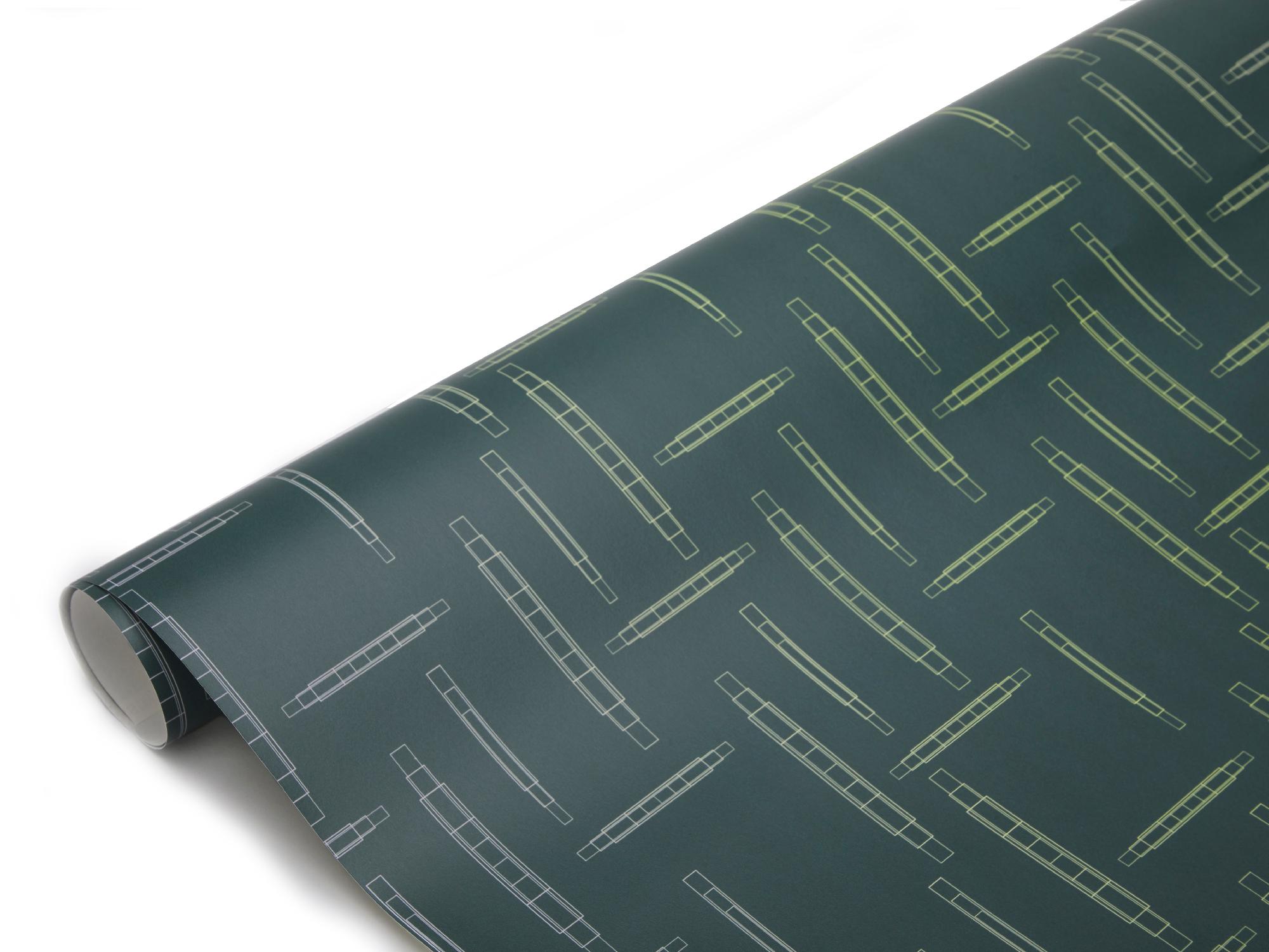Conçu par la designer textile et artiste Alicia Reina, en collaboration avec Bianco Light + Space, le papier peint Chips est une expression abstraite des éléments techniques utilisés dans les systèmes électriques.

Couleurs : 1. Astro 2. Orchidée