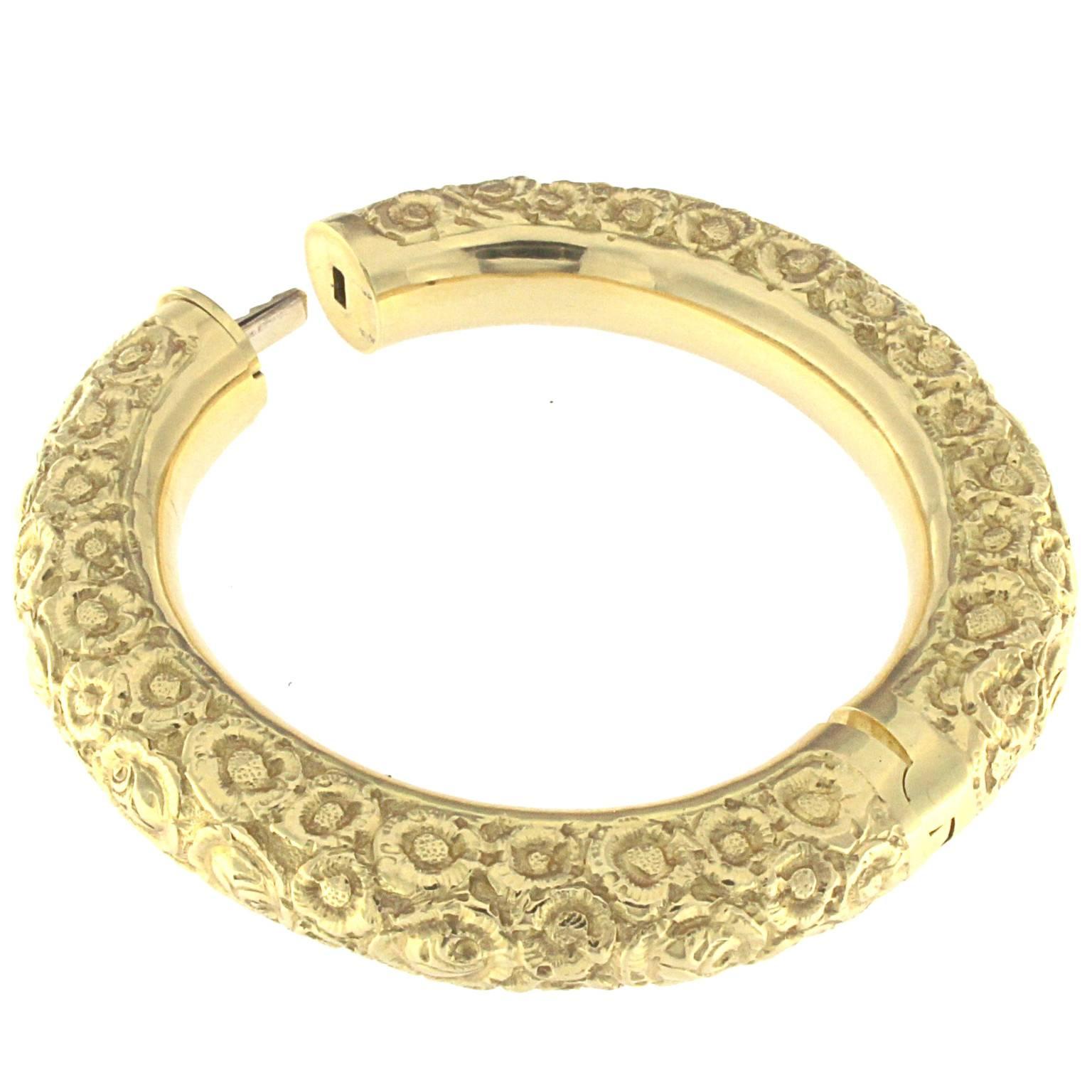 Chiseled Bangle Yellow 18 Karat Gold In New Condition In Milano, Lombardia