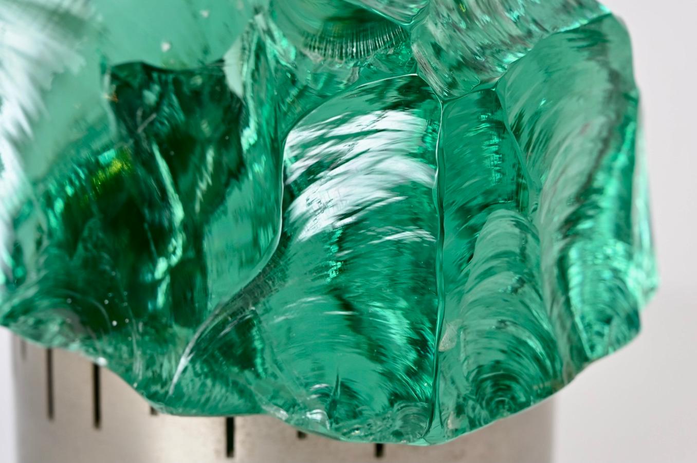 Milieu du XXe siècle Lampe de table en cristal ciselé conçue par Max Ingrand pour Saint Gobain, France en vente