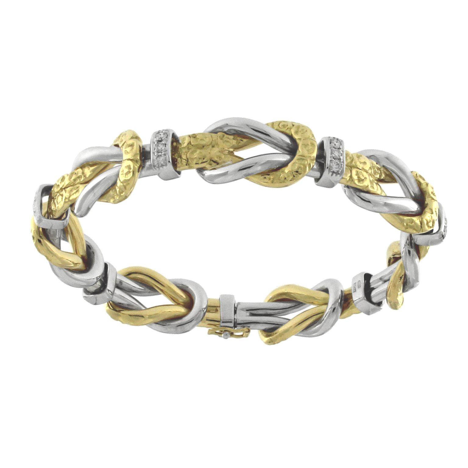 Ziseliertes Knotenarmband aus 18 Karat Gelb- und Weißgold mit Diamanten