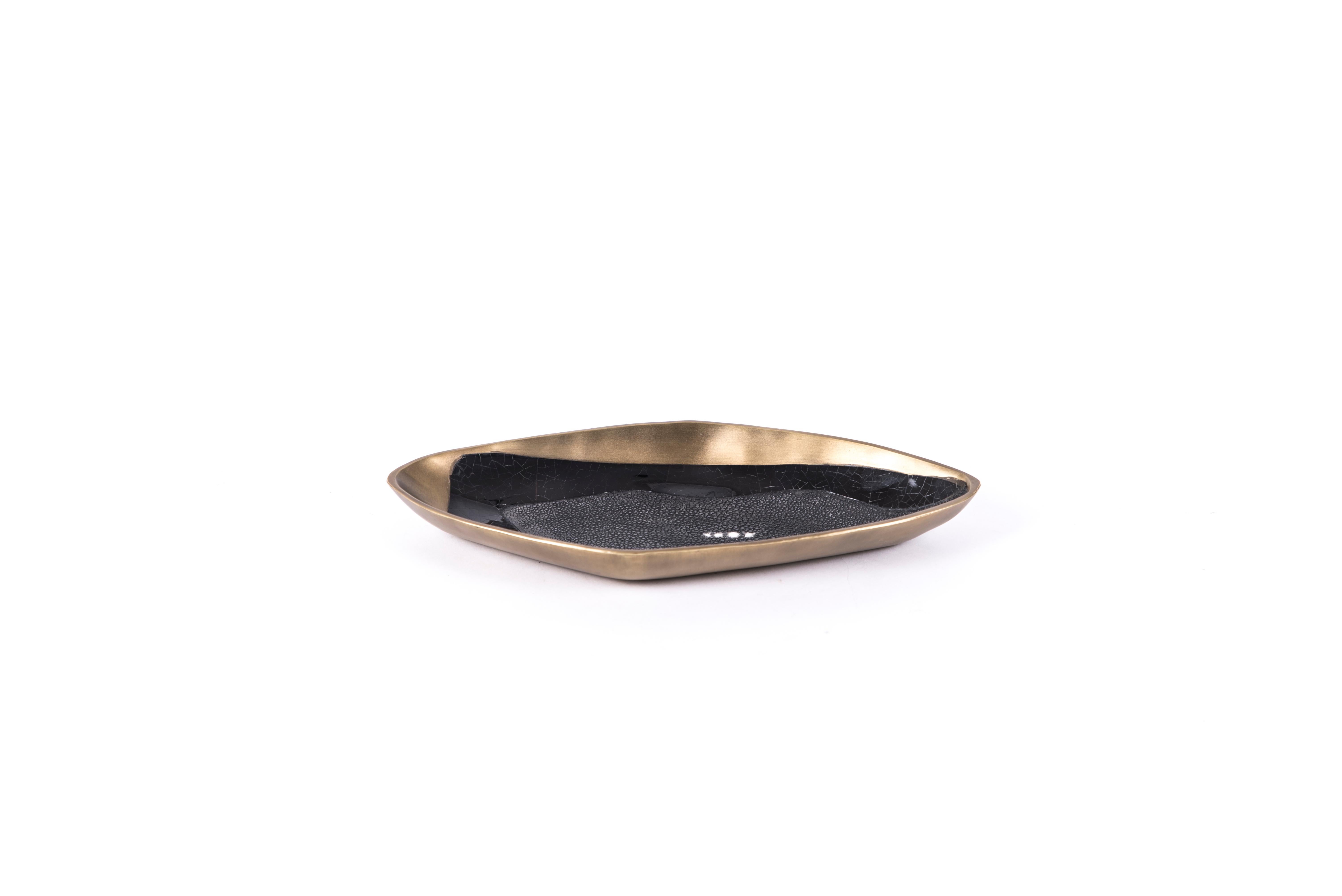 Chital Bowl Small in Cream Shagreen & Bronze-Patina Brass by Kifu Paris 1