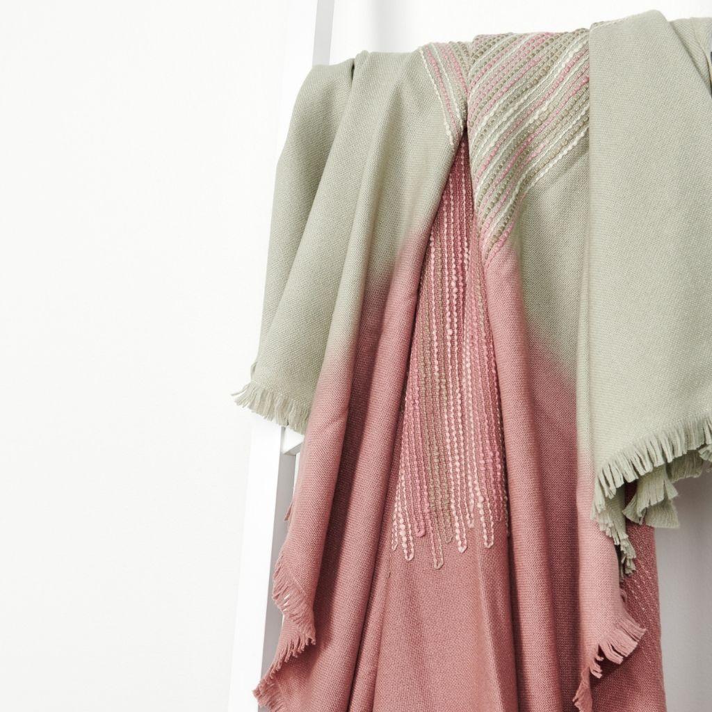 Chive Handloom Throw / Decke Ombre gefärbt in Merino im Angebot 3