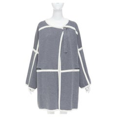 CHLOE 2014 Défilé : manteau-cape en laine vierge et angora, motif « cage », couleur anthracite, taille S