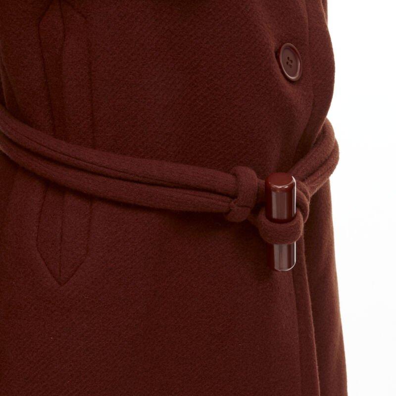 CHLOE 2015 cappotto lungo in lana rosso mattone con cintura ad alamari FR38 M
Riferimento: CNLE/A00200
Marchio: Chloe
Collezione: Pre Autunno 2015
Materiale: Lana
Colore: Marrone, Multicolore
Modello: Tinta unita
Chiusura: bottone
Fodera: