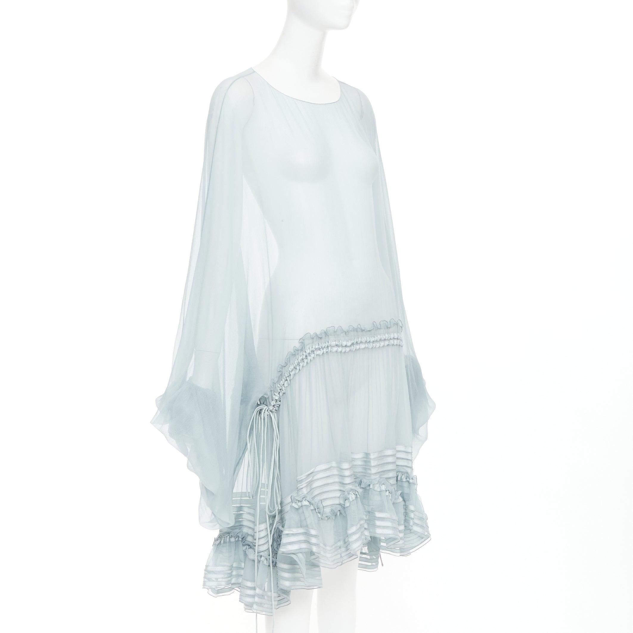 CHLOE 2016 Runway blau Seide Mousseline schiere Rüschen Saum Zugband Kleid FR34 XS (Grau) im Angebot